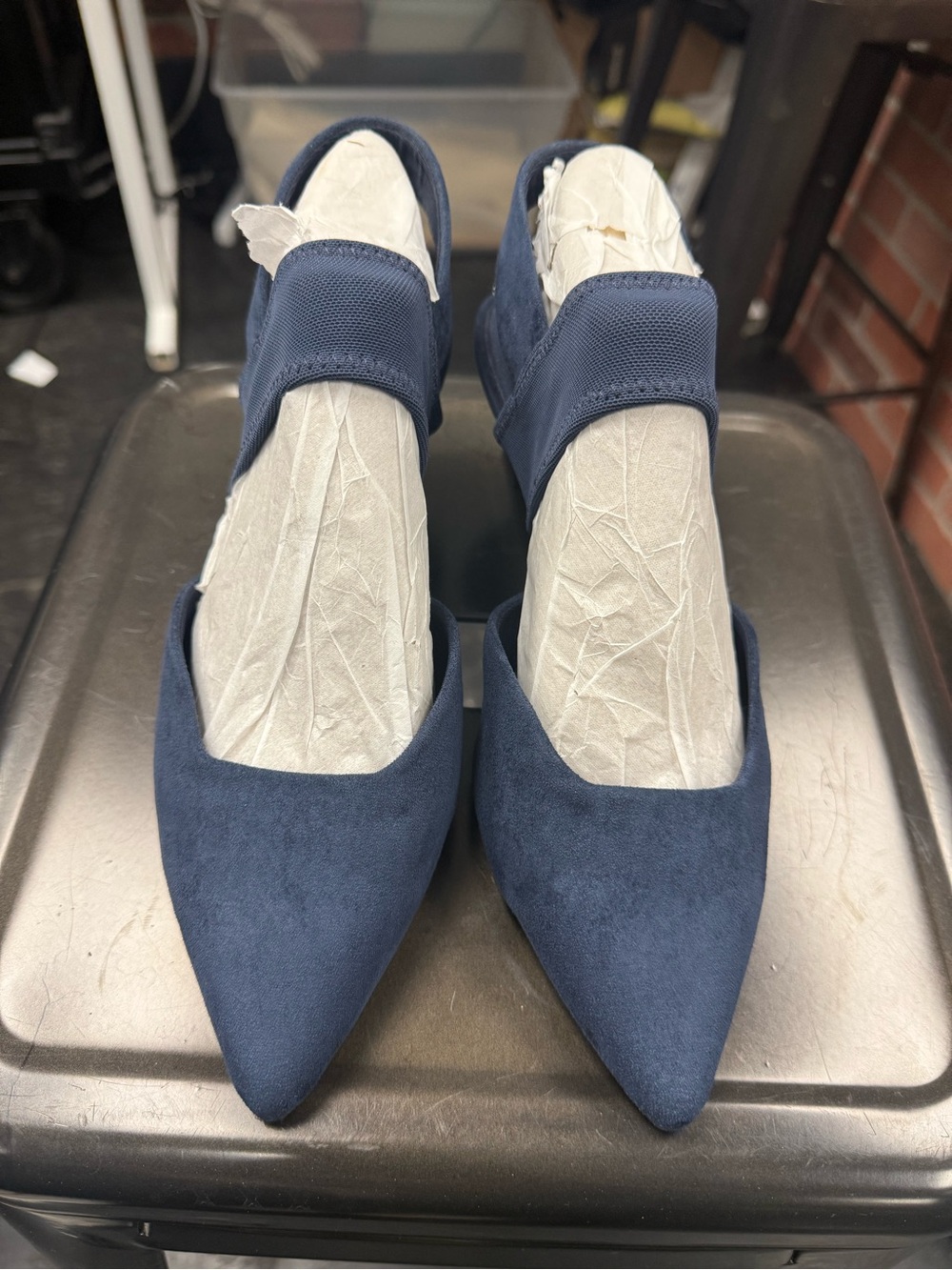 Pointed-Toe pump  Mary Jane Heels in Navy Blue